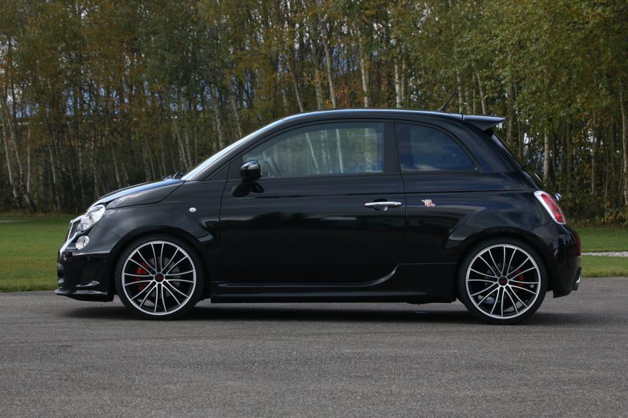  Abarth 500 by Novitec Rosso 2010 года  (фото 6 из 16)